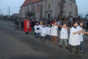 Uroczysta Droga Krzyżowa na lubawskich ulicach 