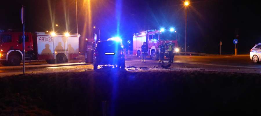 W Młynowie zderzyły się dwa auta. Dwie osoby zostały poszkodowane.