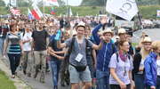 Świat krzyczy, więc młodzi Polacy uciekają do Boga
