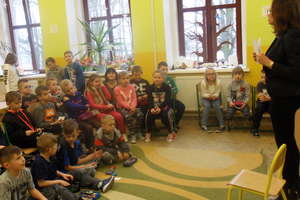 Pisarka z Kisielic w szkole w Biskupcu 