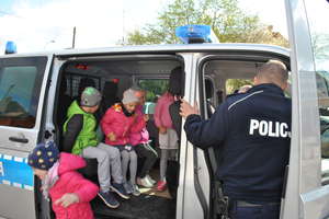 Przedszkolaki z Górowa Iławeckiego odwiedziły bartoszycką komendę policji