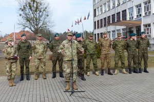 Dowódca Sił NATO w Europie odwiedził żołnierzy w Bemowie Piskim