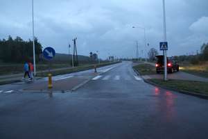 Wypadek na rondzie. Ranny rowerzysta 