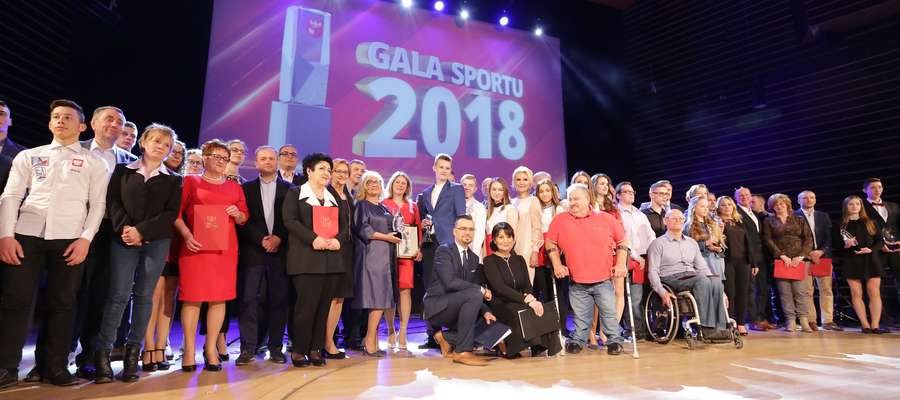 Gala Sportu Marszałka

Olsztyn-Gala Sportu w Filharmonii, wręczenie nagród wyróżniającym się sportowcom i działaczom