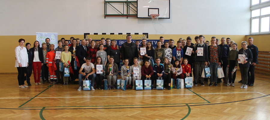 Uczestnicy eliminacji powiatowych Ogólnopolskiego Turnieju Bezpieczeństwa w Ruchu Drogowym