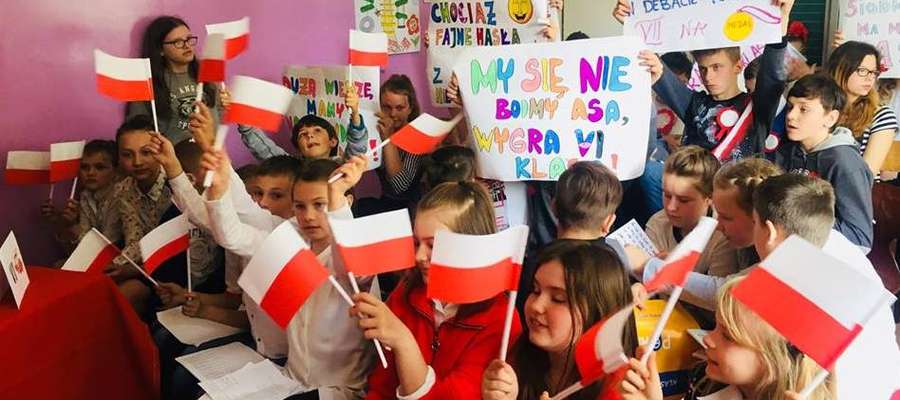 Dzieci z Niepublicznej Szkoły Podstawowej w Krekolach już świętowały. Teraz czas na resztę mieszkańców naszego powiatu
