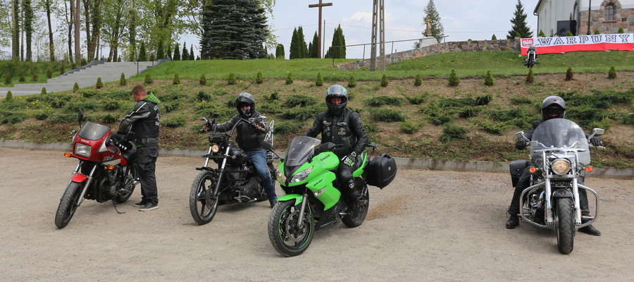 Do Warpun zawitali również motocykliści z klubu "RAST" Kętrzyn.