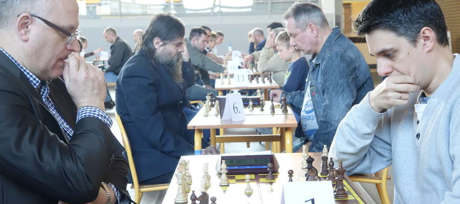 Rosjanin Pavel Shkapenko (z prawej) odzyskał złoto orzyskiej odsłony Grand Prix Warmii i Mazur