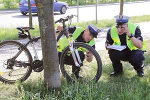 Myśleli, że uda im się ukraść rower. Zostali złapani na gorącym uczynku przez olsztyńskich policjantów 