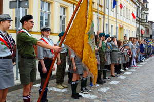 Dzień Flagi w Nowym Mieście Lubawskim z harcerzami 