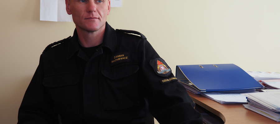 Damian Mackiewicz to strażak z 10-letnim stażem pracy