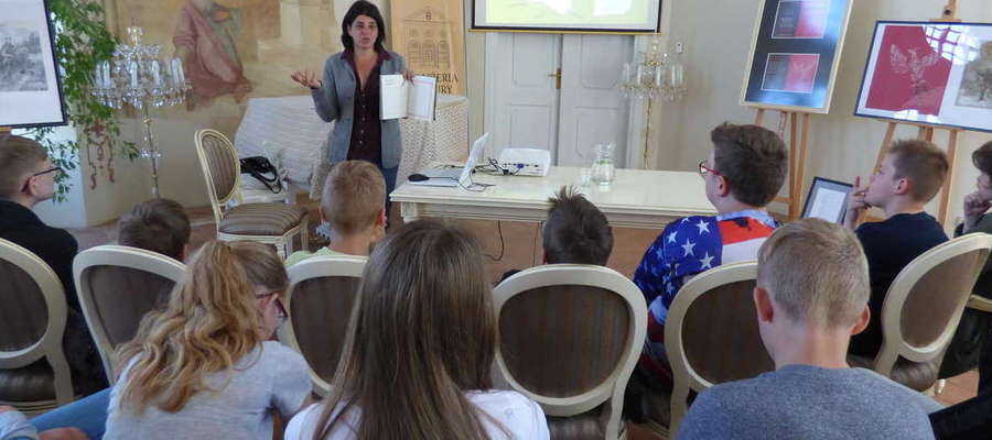 Gościliśmy w Oranżerii Kultury Annę Skowrońską autorkę książek oraz współwłaścicielkę wydawnictwa  dla dzieci i młodzieży „Muchomor”. 