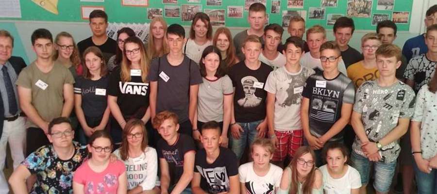 Uczniowie Szkoła Podstawowa w Kiwitach gościła po raz drugi młodzież z partnerskiego niemieckiego miasta Lathen.