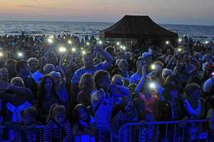 Muzyczna zabawa na plaży w Jantarze. Ruszył Summer Amber Festival [zdjęcia]