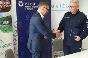 Miasto przekazało 200 tys. złotych na nowe samochody dla policji