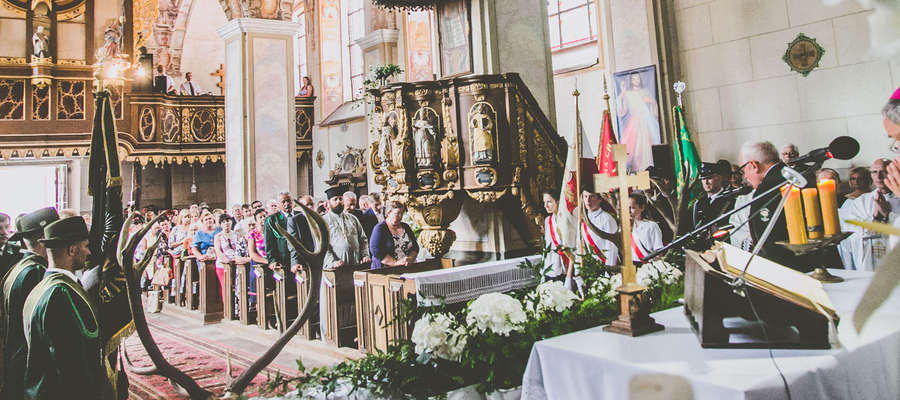 W Chwalęcinie odbyły się uroczystości związane z 290-tą rocznicą konsekracji kościoła pod wezwaniem Podwyższenia Krzyża Świętego