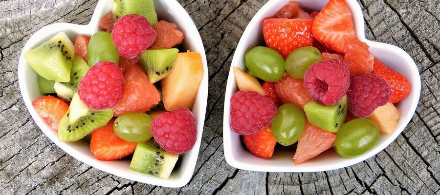 Owoce i warzywa powinny być w naszej diecie. A jemy ich zbyt mało