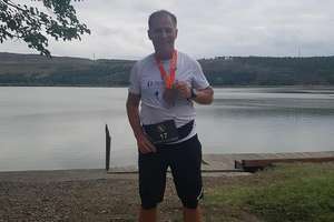 Biegacz z Bartoszyc zmierzył się z kolejnym wyzwaniem: trzy dni, trzy kraje, trzy maratony