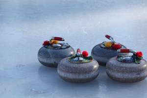 Bezpłatne szkolenia z curlingu na giżyckim lodowisku