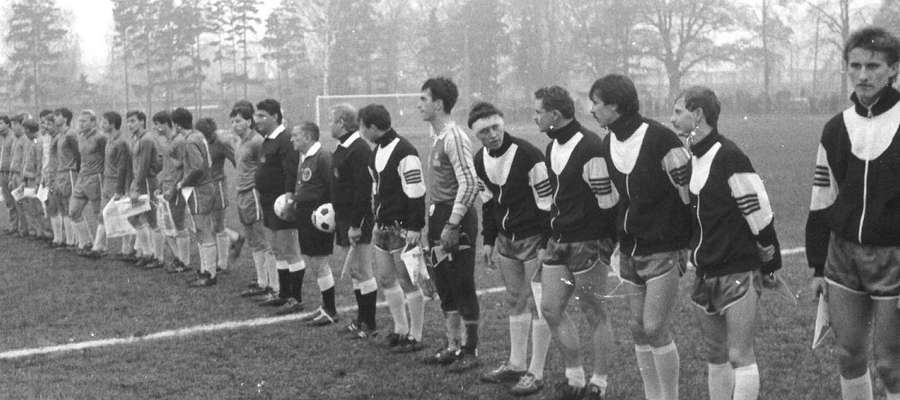 Miejski Klub Sportowy Polonia w 1988 roku zagrał w finale Turnieju Polonii z drugoligowym Bytomiem. Na pamiątkę tego wydarzenia w niedzielę odbędzie się mecz Oldboye Polonia kontra Lidzbarscy Samorządowcy