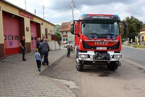 Nowy samochód dla strażaków ochotników we Florczakach