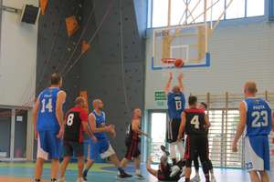 Koszykarze z Pisza zwyciężyli w drugim turnieju ziemi bartoszyckiej. ZOBACZ ZDJĘCIA