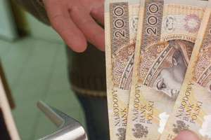 Pracownicy banku wykryli oszustwo "na policjanta" i udaremnili przelew 60 tysięcy złotych