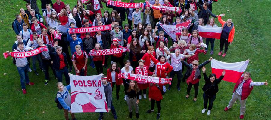 Młodzież już po raz drugi postanowiła oddać hołd polskim siatkarzom
