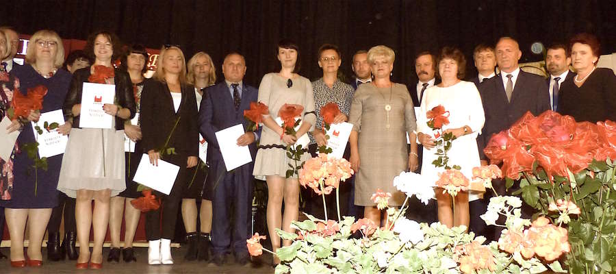 Nauczyciele, którzy otrzymali Nagrodę Starosty