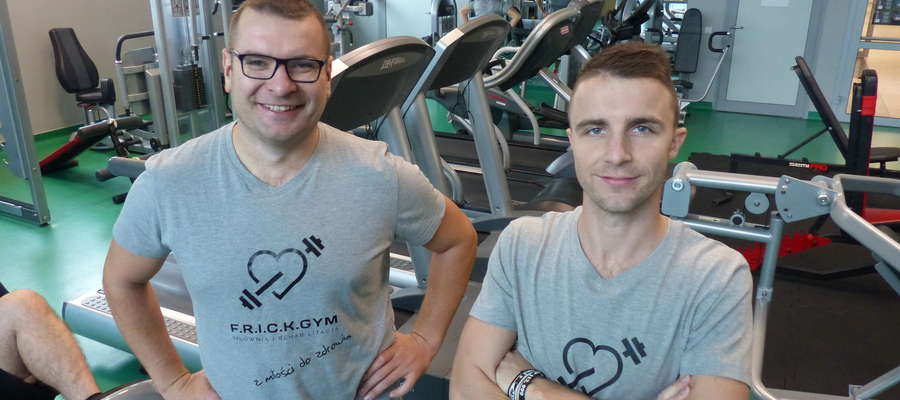 O odpowiedni trening we F.R.I.C.K. GYM zadbają trenerzy Łukasz Kamiński (z lewej, właściciel siłowni) i Piotr Wróbel
