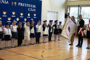 Ślubowanie klas pierwszych w Szkole Podstawowej w Sokółkach