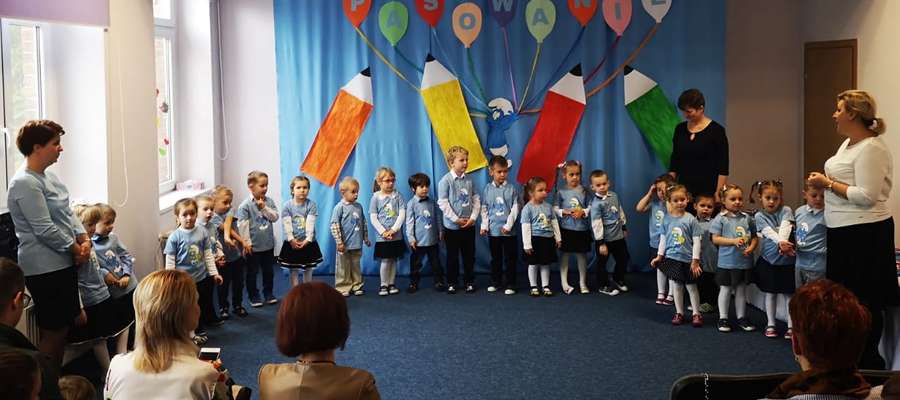 Przedszkolaki z Tereszewa podczas uroczystości 