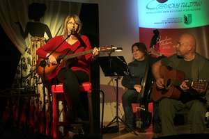 Joanna Mioduchowska zaśpiewała w "Czerwonym Tulipanie"