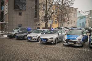 Olsztyńscy policjanci będą jeździć nowymi samochodami