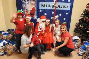 Mikołaj odwiedził dzieci w SOSW i w szpitalu [ZDJĘCIA]