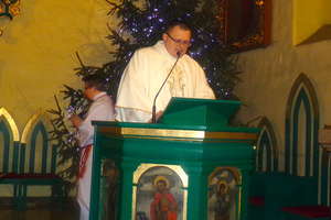 Nowy proboszcz wprowadzony do kościoła w Łąkorzu