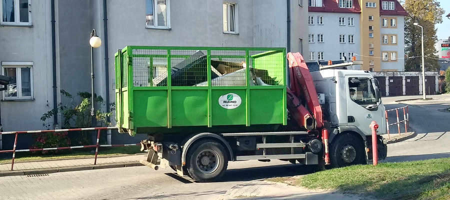 Taki samochód zabierze odpady wielkogabarytowe z 20 miejscowości gminy Grunwald
