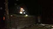 Pożar domku w Pilchach. Do akcji zadysponowano pięć zastępów straży pożarnej