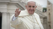 Poruszający gest papieża. Franciszek ucałował dłoń Polaka - ofiary księdza pedofila