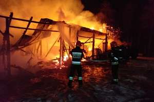 Pożar budynku gospodarczego w Budrach