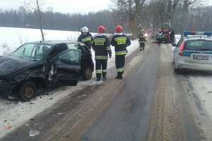 Dwa samochody zderzyły się koło Ostródy 