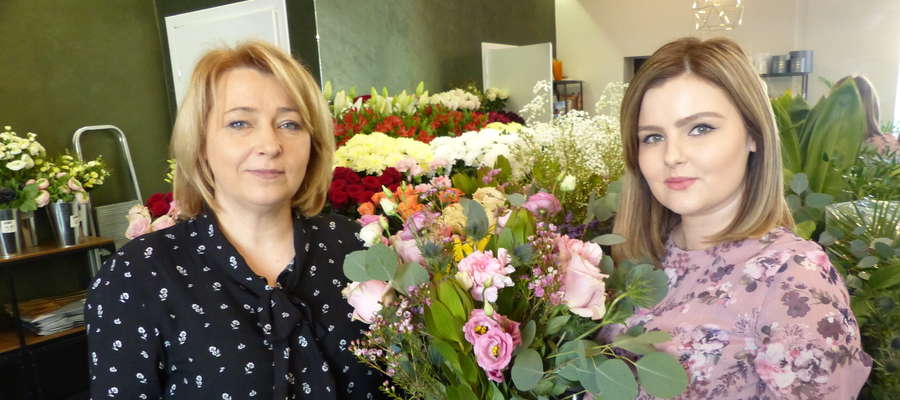Przemiłe panie florystki, Marzena i Natalia z przyjemnością stworzą dla państwa wymarzoną kompozycję kwiatową, w modnej i nowoczesnej lub bardziej tradycyjnej aranżacji