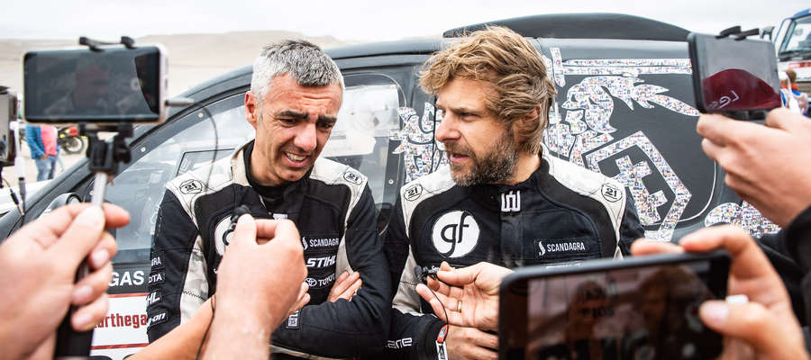 Sebastian Rozwadowski i Benediktas Vanagas na mecie 7. etapu Rajdu Dakar 2019