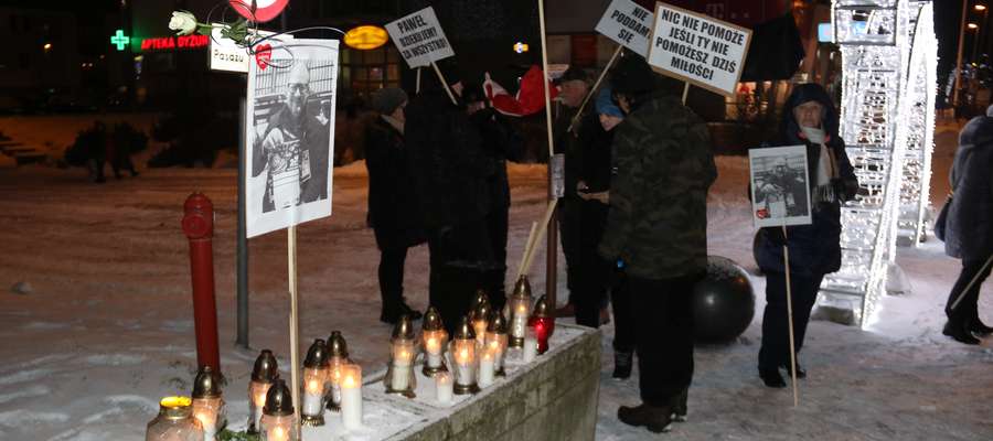 Protest w Giżycku po śmierci prezydenta Gdańska