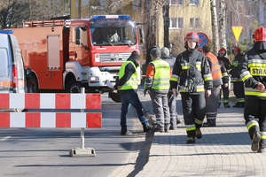 Rozszczelnienie sieci gazowej na ul. Jagiellończyka w Olsztynie. Ruch został wstrzymany [ZDJĘCIA, AKTUALIZACJA]