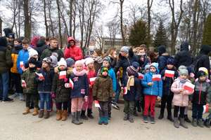 Przedszkolaki włączyły się w obchody Narodowego Dnia Pamięci Żołnierzy Wyklętych