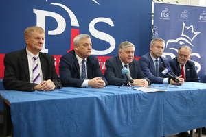 O rolnictwie i nie tylko, mówili politycy PiS-u podczas konferencji w Olsztynie