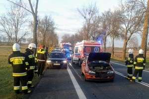 Wypadek pod Kosinami Starymi. Jedna osoba w szpitalu