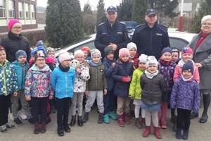 Wizyta policjantów u nowomiejskich przedszkolaków 