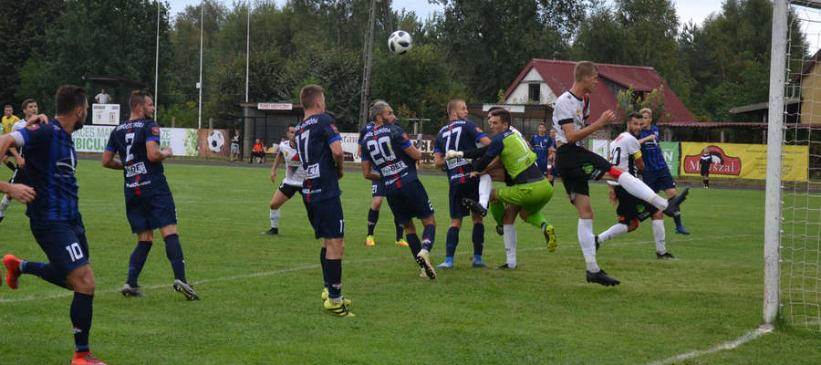 W rundzie jesiennej w Morągu piłkarze Sokoła wygrali 1:0